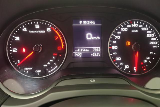 Audi A3 2019 — фото 13