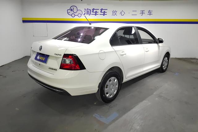 Skoda Xinrui 2019 — фото 3