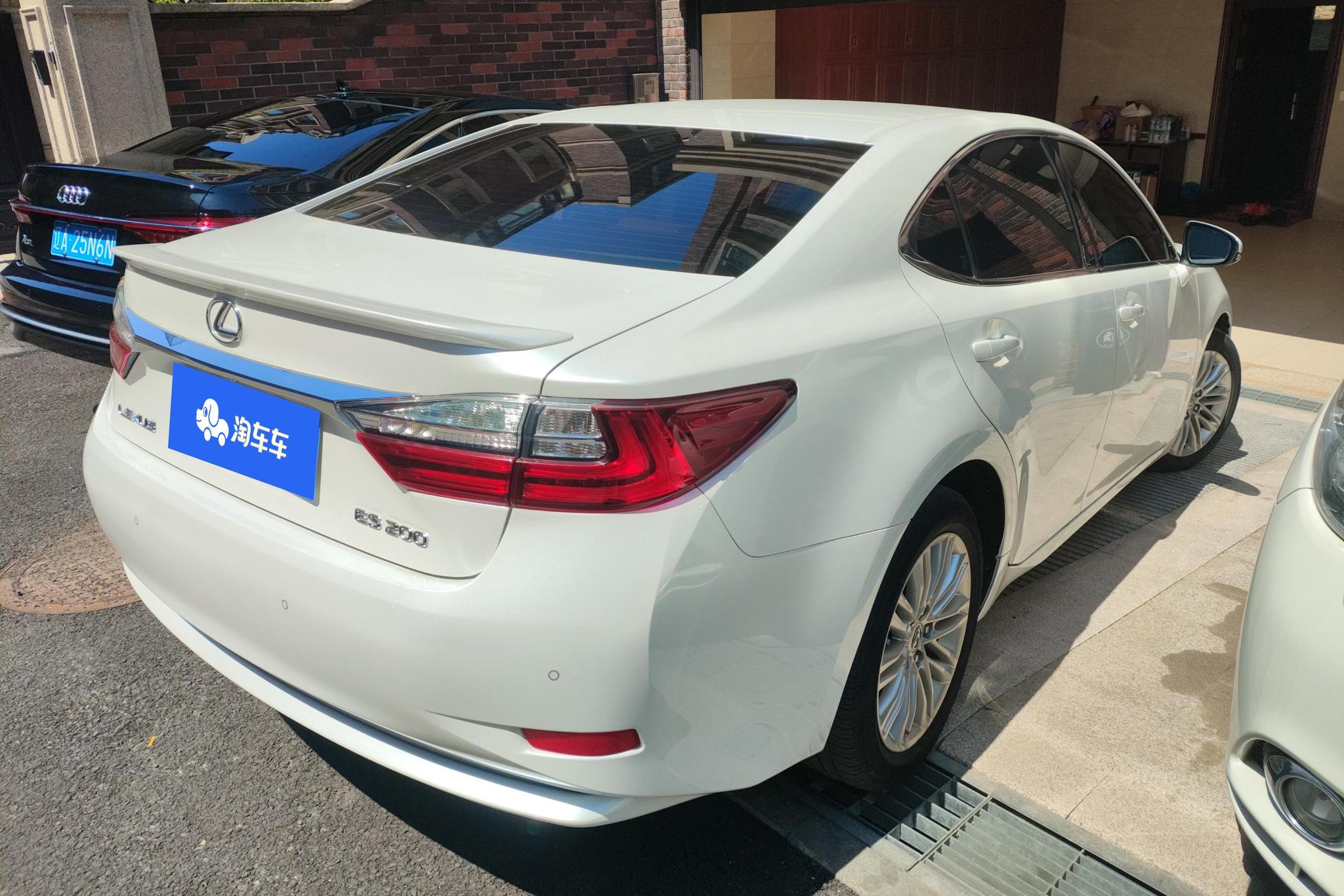 Lexus ES 2015 200 Elite