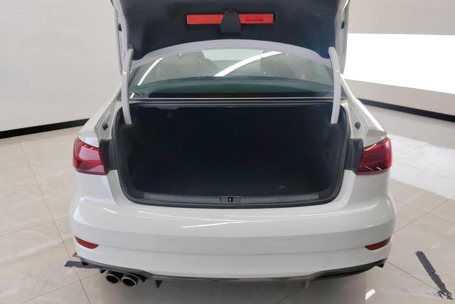 Audi A3 2020 Белый из Китая, фото 3