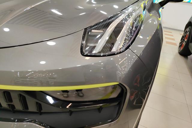 Lynk & Co 05 2020 2.0 TD 2 WD Plus — фото 4