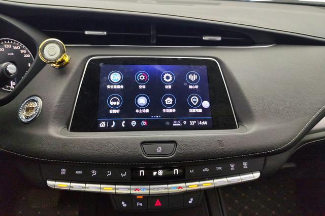 Cadillac XT4 id 3810424 из Китая 15