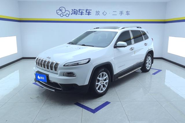 Jeep Free light 2017 — фото 1