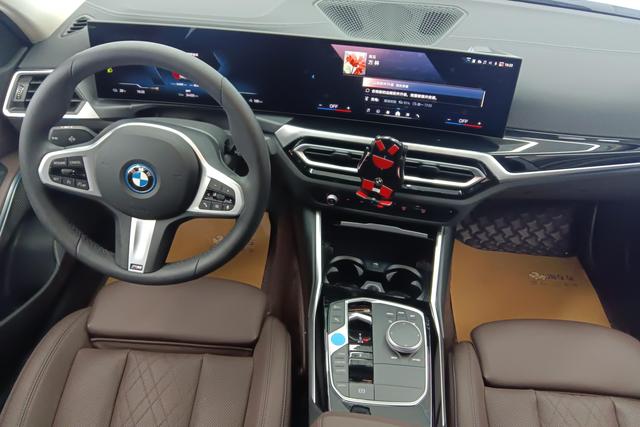 BMW i3 2023 — фото 12