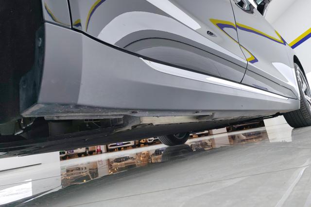 Red flag E-QM5 id 3840600 из Китая 11