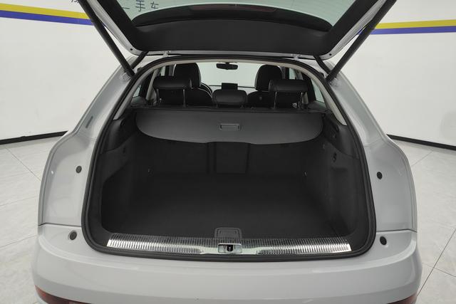 Audi Q3 2018 Белый из Китая