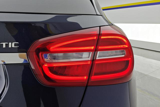 Mercedes Benz GLA 2015 — фото 6