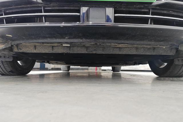 Red flag E-QM5 id 3804370 из Китая 10