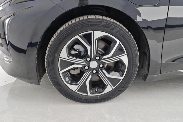 Red flag E-QM5 id 3804370 из Китая 14