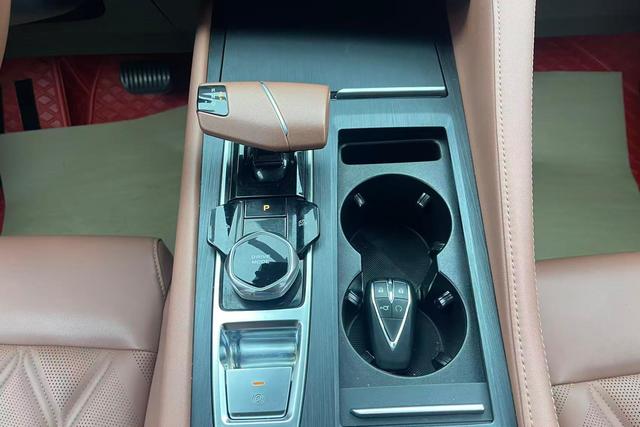CHANGAN CS75 PLUS 2023 — фото 14