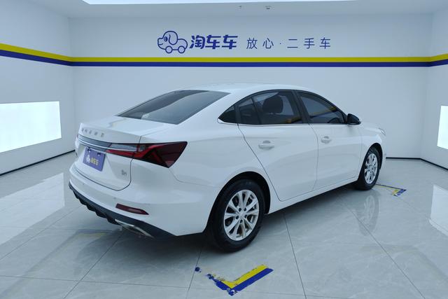 Roewe i5 2023 — фото 3