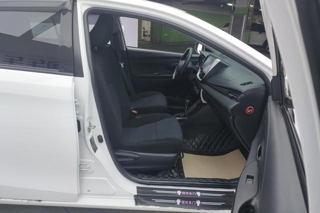 Toyota YARIS L Zhixuan id 3784728 из Китая 16