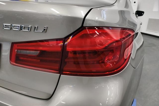 BMW 5-Series 2018 530 Li x Drive — фото 6