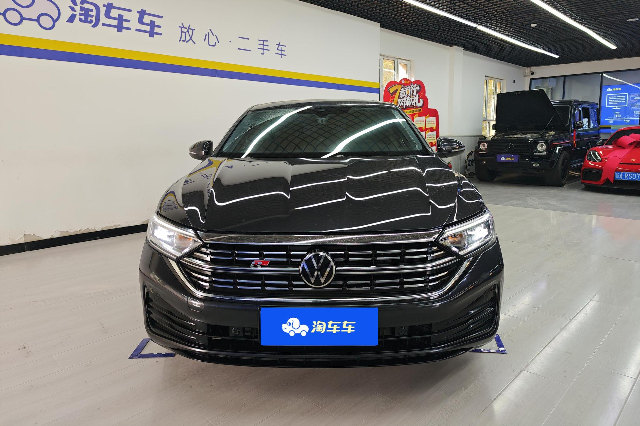 Volkswagen Sagitar 2025 300TSI DSG