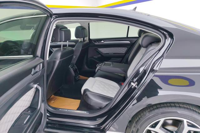 Volkswagen Magotan id 3810655 из Китая 14