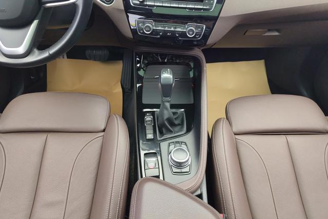 BMW X1 2018 — фото 14
