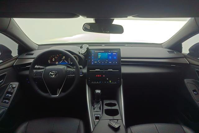 Toyota AVALON 2023 — фото 13