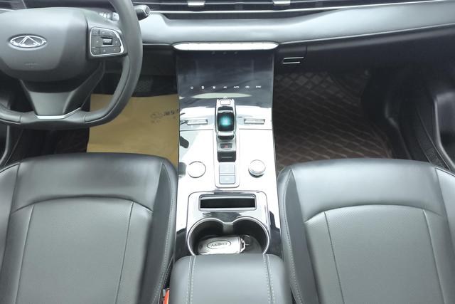 CHERY Tiggo 8 PLUS 2022 — фото 12