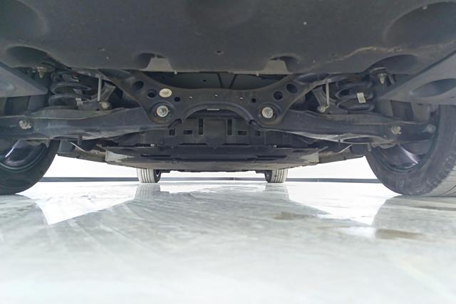 Red flag E-QM5 2024 Черный из Китая, фото 3