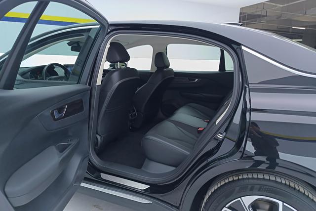 Red flag E-QM5 id 3823280 из Китая 10