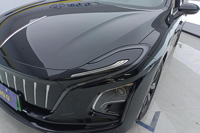 Red flag E-QM5 id 3823280 из Китая 13