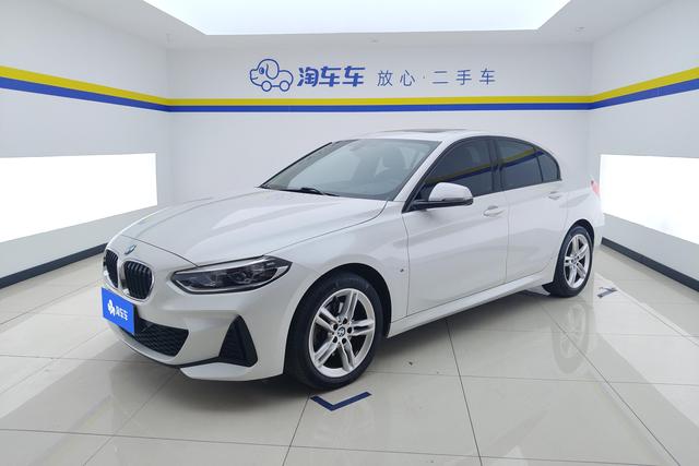 BMW 1 Series 2019 — фото 1