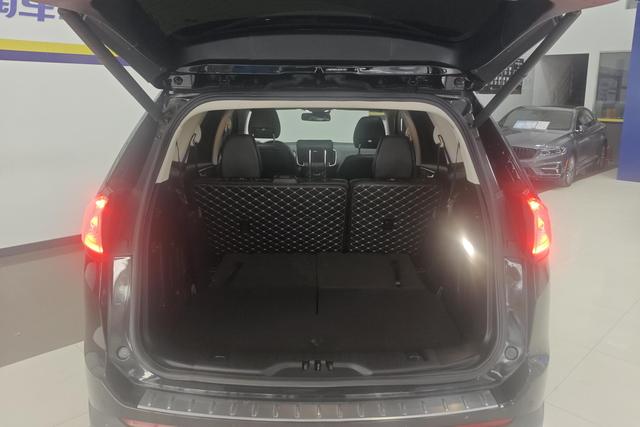 Ford Edge 2018 Eco Boost 245 2 WD 7 V — фото 17