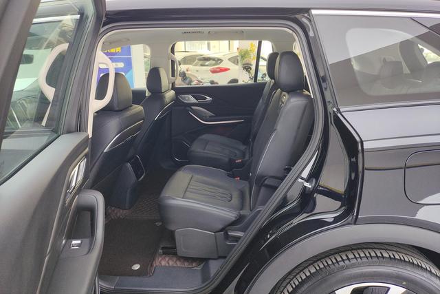 Hongqi HS7 PHEV 2024 2.0 T 4 WD 6 — фото 16