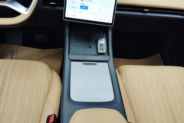 Geely Galaxy L7 2023 — фото 14