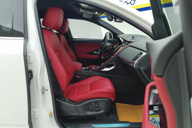 Jaguar E-PACE 2024 Белый из Китая, фото 2