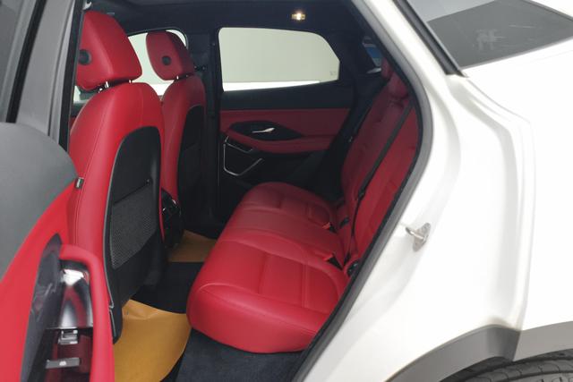 Jaguar E-PACE 2024 Белый из Китая, фото 4