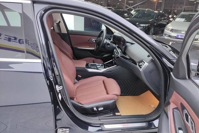 BMW i3 2022 — фото 11