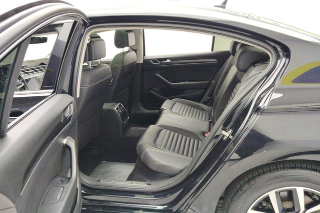 Volkswagen Magotan 2022 Черный из Китая, фото 5