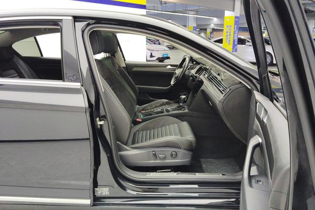 Volkswagen Magotan id 3837295 из Китая 9