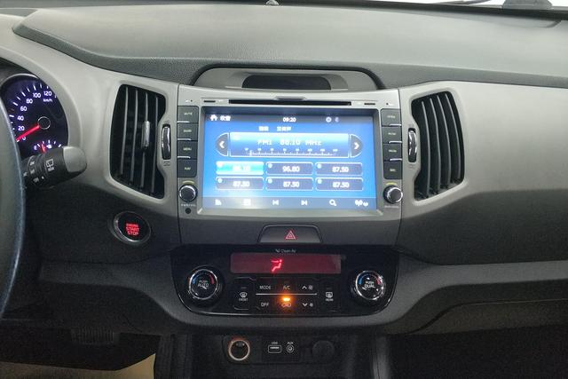 KIA Sportage 2015 — фото 12