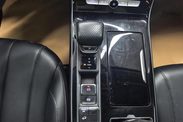 Roewe RX5 MAX 2021 — фото 12