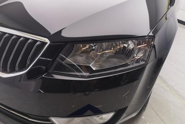 Skoda Sharp and Clear 2015 — фото 4