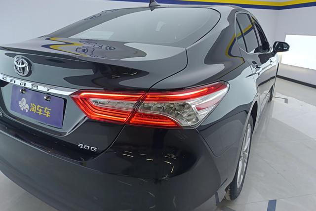 Toyota Camry 2021 — фото 9