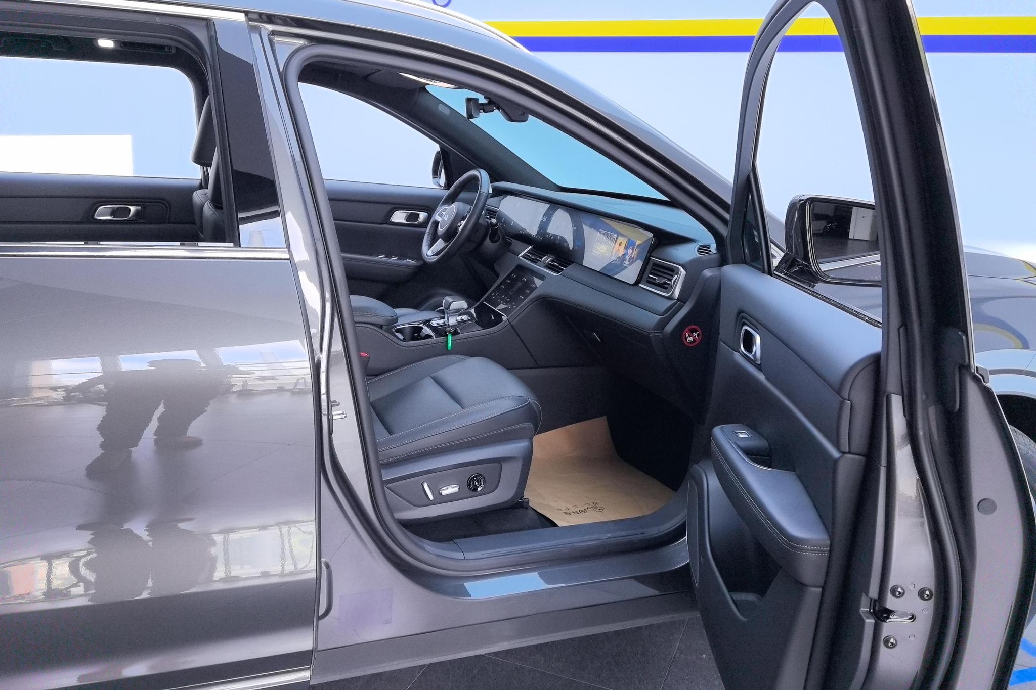 Li Auto ONE 2021 6 мест