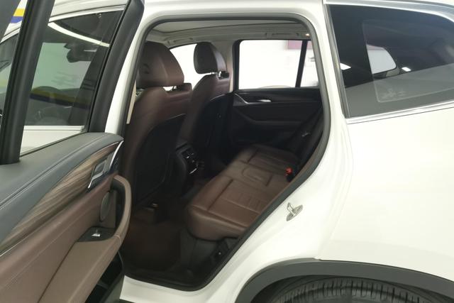 BMW X3 id 3784073 из Китая 13