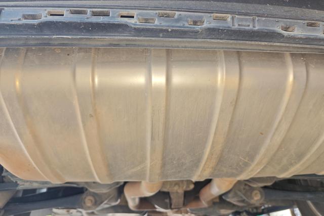 Volkswagen Touareg id 3782236 из Китая 14