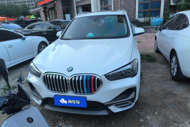 BMW X1 2021 s Drive 20 Li — фото 2