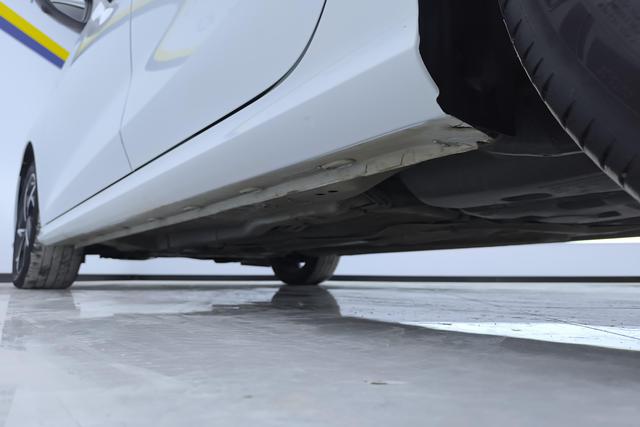 MG MG5 2022 Белый из Китая