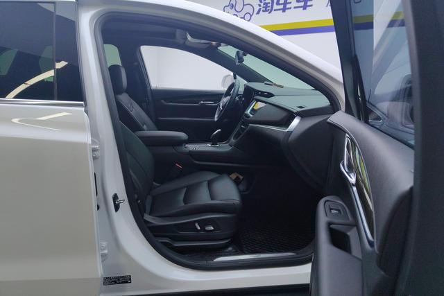 Cadillac XT5 2019 Белый из Китая