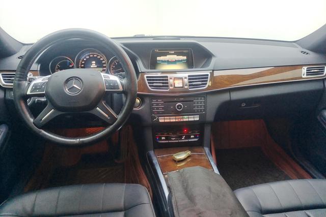 Mercedes Benz E-Class 2015 — фото 14