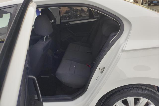 Volkswagen Bora id 3804528 из Китая 10