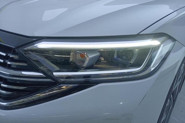 Volkswagen Sagitar 2023 Белый из Китая, фото 4