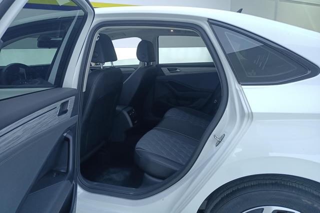 Volkswagen Sagitar id 3804530 из Китая 14