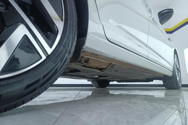 Volkswagen Sagitar id 3804530 из Китая 15