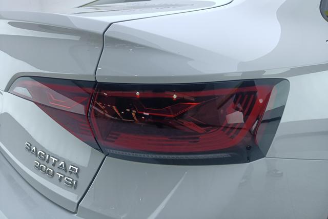 Volkswagen Sagitar id 3804530 из Китая 17